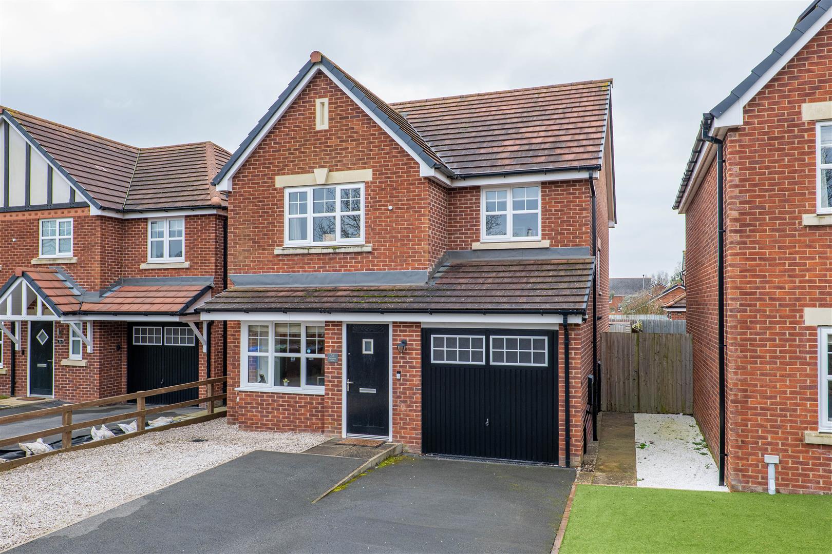 4 bed property in Stansfield Drive, Chorley